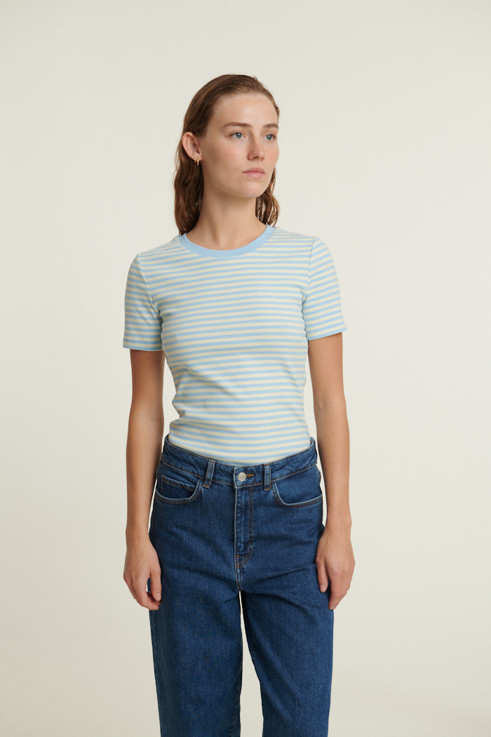 Basic Apparel Ludmilla O-Neck T-shirts 767 Dutch canal / vanilla custard